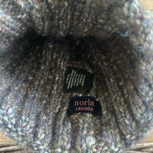Norla Canada Alpaca Blend Knit Pom Pom Hat O/S - Picture 7 of 7